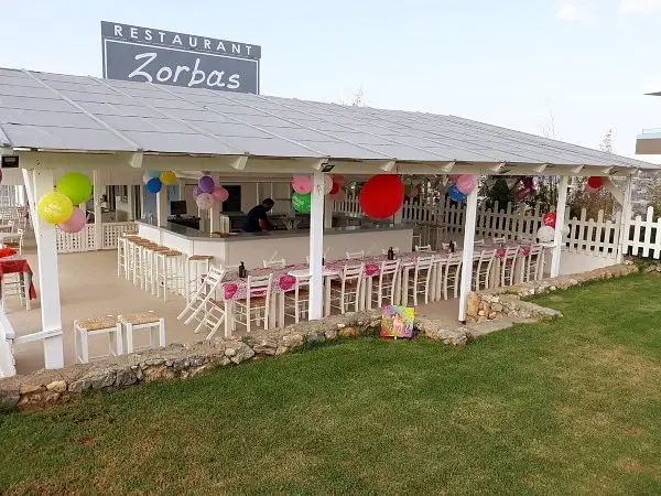 Zorbas Restaurant Chersonissos, Εστιατόριο Ζορμπάς Χερσόνησος Κρήτη ★ Γνήσια ελληνική κουζίνα ★ Πισίνα, θέα θάλασσα, οικογενειακό περιβάλλον. Φρέσκα θαλασσινά & παιδικά πάρτι. Ανοιχτά καθημερινά!